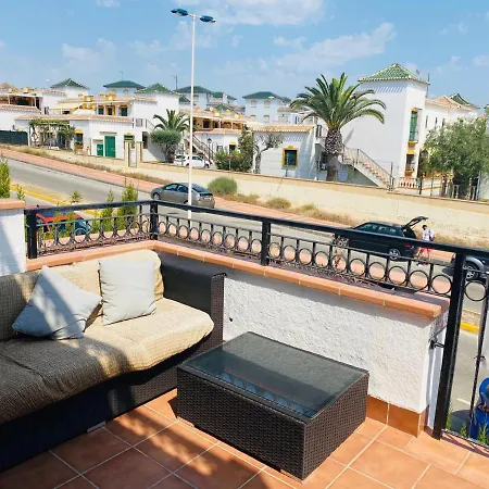 Residencia On The Beach, Azul Beche 2 تورّيفيِخا