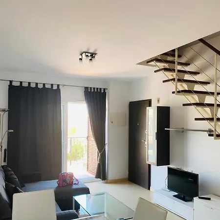 Residencia On The Beach, Azul Beche 2 * تورّيفيِخا